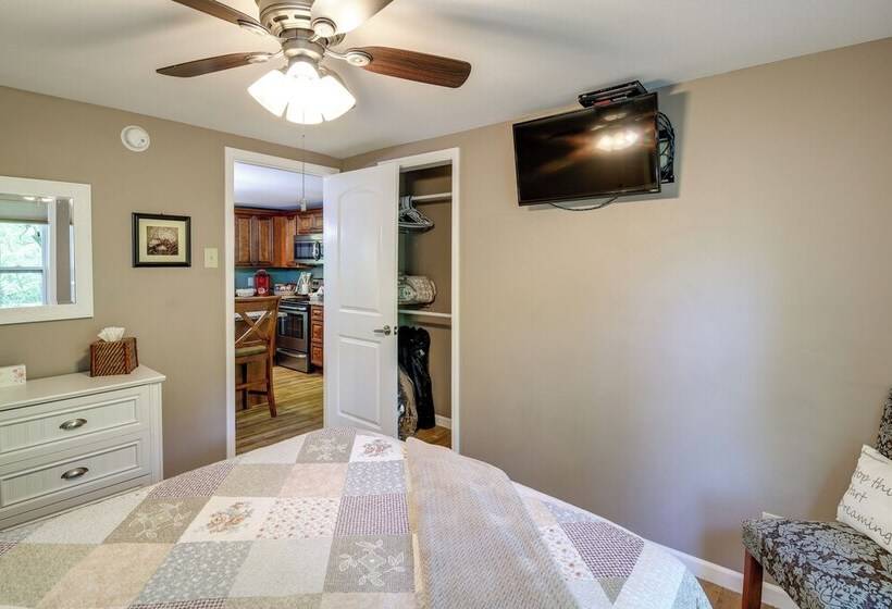 Quaint Smoky Mountain Cabin 4 Mi To Gatlinburg!