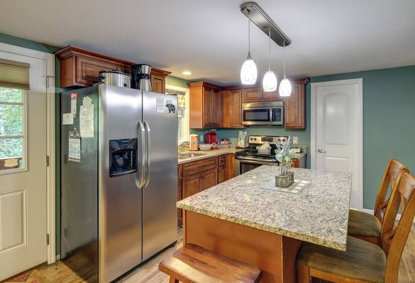 Quaint Smoky Mountain Cabin 4 Mi To Gatlinburg!