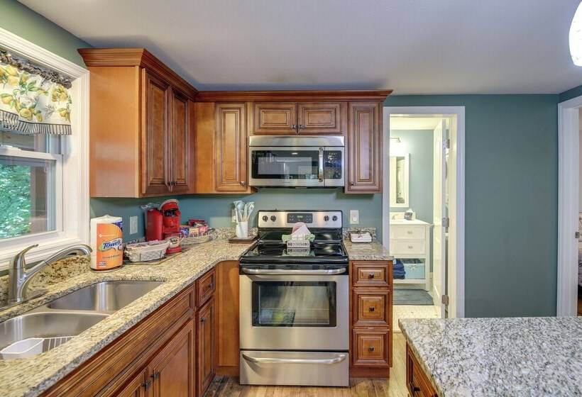 Quaint Smoky Mountain Cabin 4 Mi To Gatlinburg!