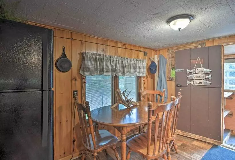 Rustic Frederic Cabin Near Cross Country Skiing!