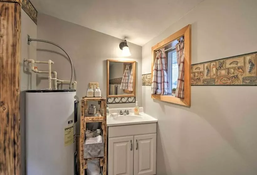 Rustic Frederic Cabin Near Cross Country Skiing!