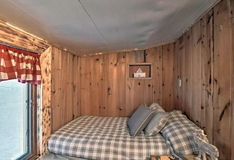 Rustic Frederic Cabin Near Cross Country Skiing!