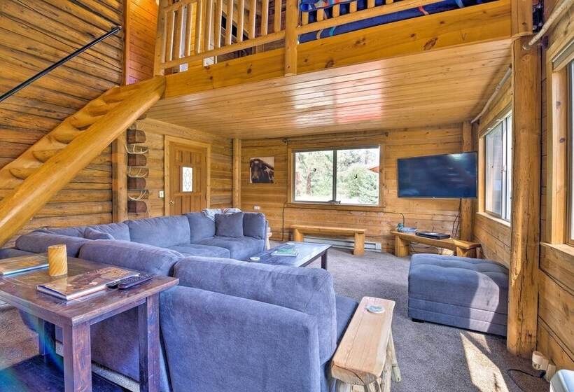 Rustic Idaho Cabin < 10 Mi To Payette Lake!