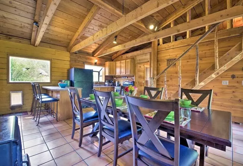 Rustic Idaho Cabin < 10 Mi To Payette Lake!