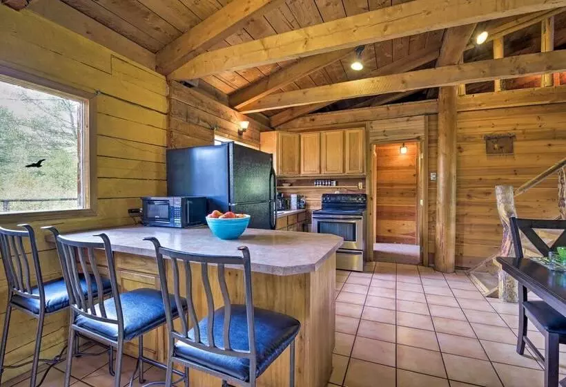 Rustic Idaho Cabin < 10 Mi To Payette Lake!