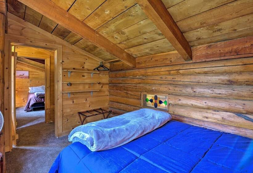 Rustic Idaho Cabin < 10 Mi To Payette Lake!