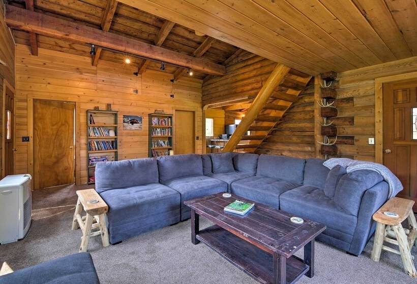 Rustic Idaho Cabin < 10 Mi To Payette Lake!