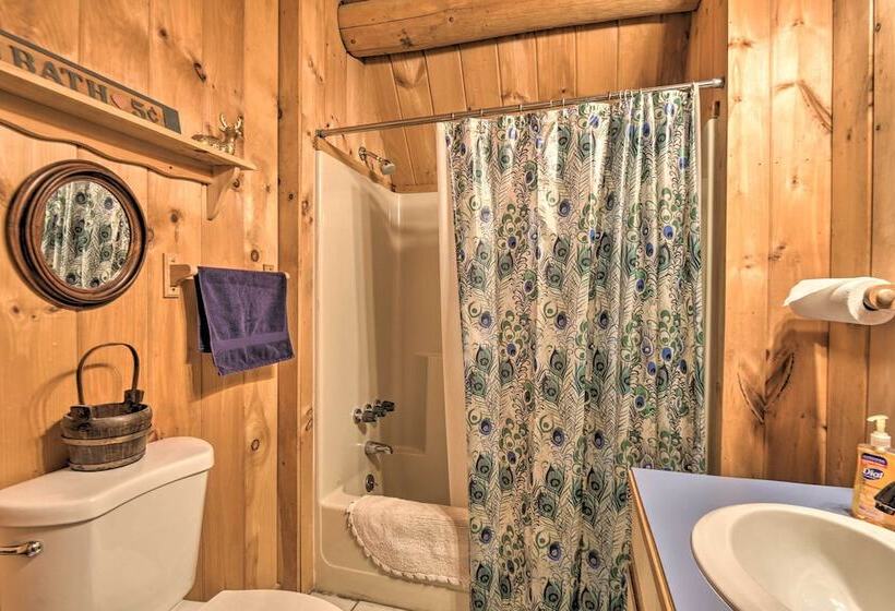 Rustic Madison  Treehouse  Cabin With Game Room!