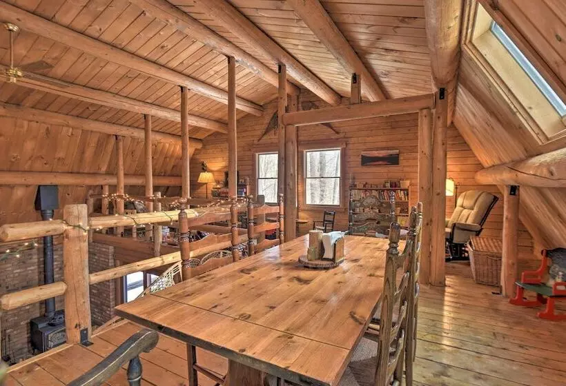 Rustic Madison  Treehouse  Cabin With Game Room!