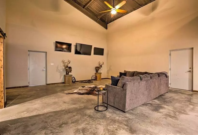 Secluded Home W/ Gas Grill, 3 Mi To Boating!