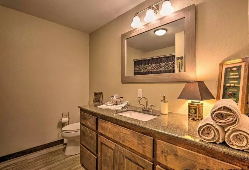 Secluded Home W/ Gas Grill, 3 Mi To Boating!