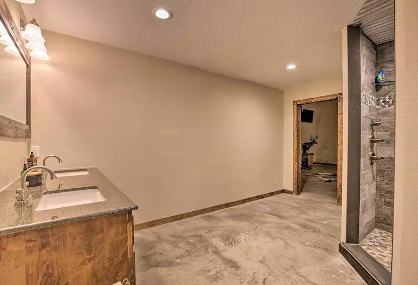 Secluded Home W/ Gas Grill, 3 Mi To Boating!