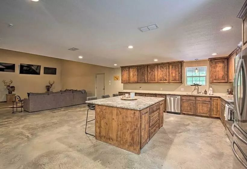 Secluded Home W/ Gas Grill, 3 Mi To Boating!