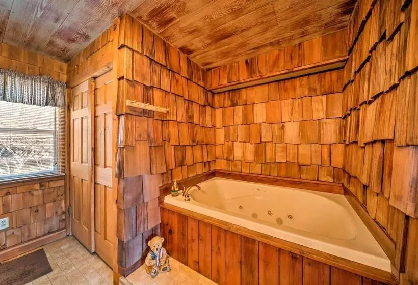 Secluded Spragueville Cabin By Atv Trails & River!