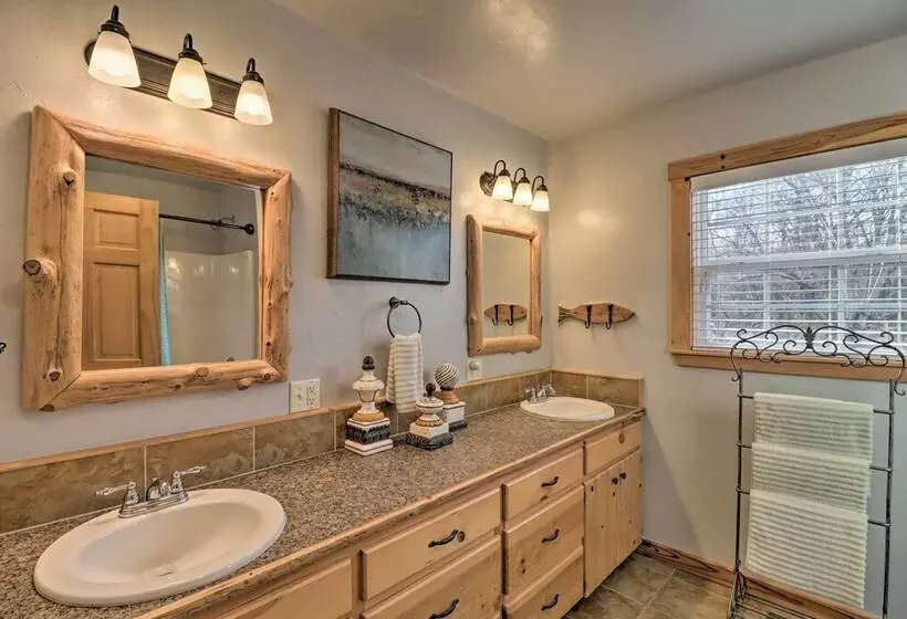 Secluded White River Haven Near Devils Knob!