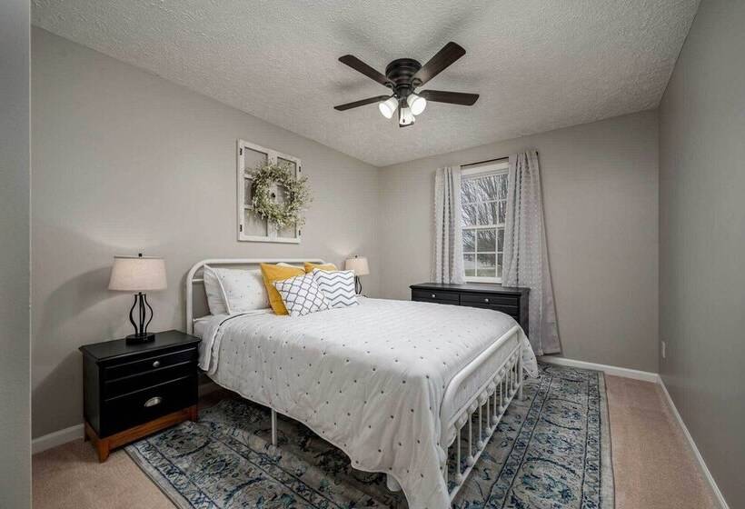 Single Story Manchester Home Close To Parks!