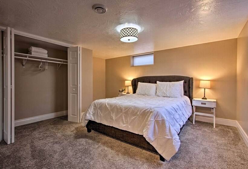 Spacious Home W/ Hot Tub, ~ 3 Mi To Giant Springs!