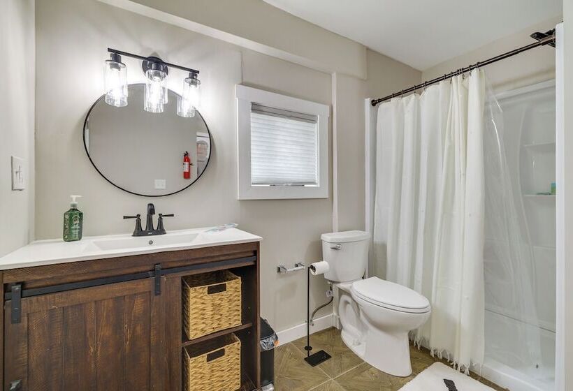 Spacious Lake Ariel Home W/ Community Amenities!