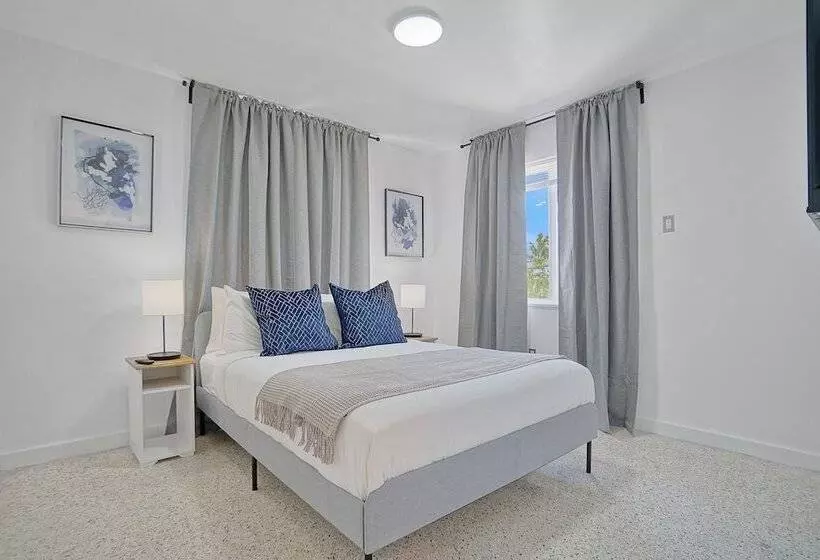 Elegant Wynwood Flats