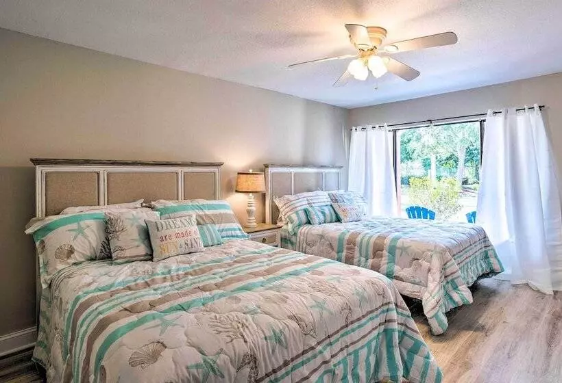 Sunny Port St Lucie Retreat W/ Lanai + Pool!