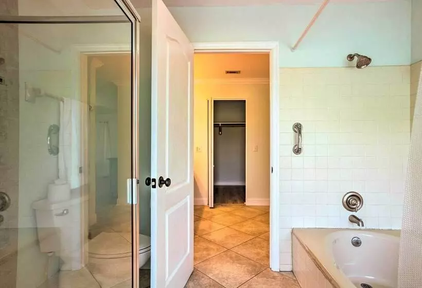 Sunny Port St Lucie Retreat W/ Lanai + Pool!