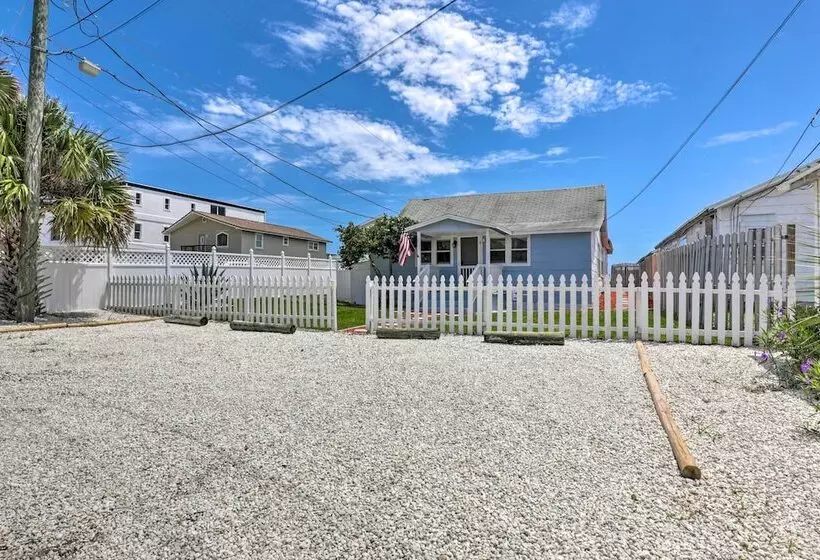 Surfside Oceanfront Cottage W/ Beach Access!