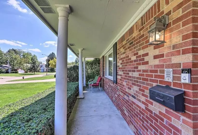 Toledo Home W/ Direct Golf Course Access!