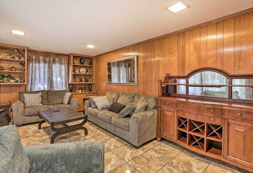 Toledo Home W/ Direct Golf Course Access!