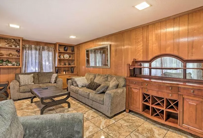 Toledo Home W/ Direct Golf Course Access!