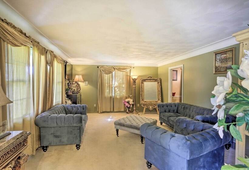 Toledo Home W/ Direct Golf Course Access!