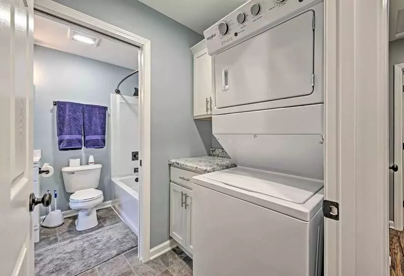 Updated Twin Lakes Cottage, Walk To Lake Mary