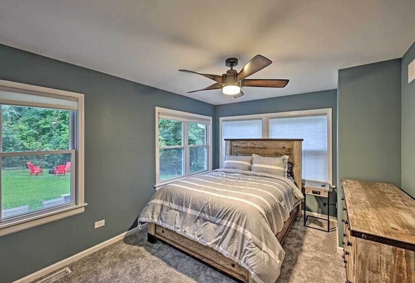 Updated Twin Lakes Cottage, Walk To Lake Mary