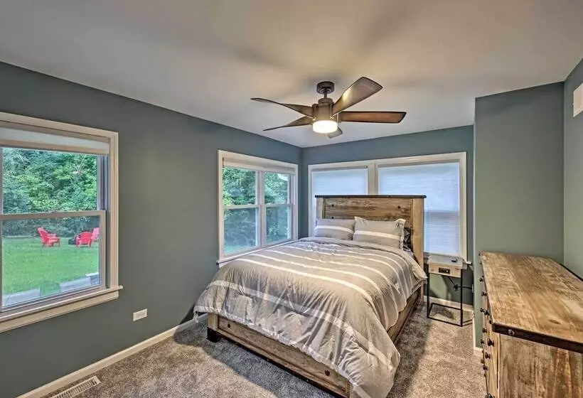 Updated Twin Lakes Cottage, Walk To Lake Mary