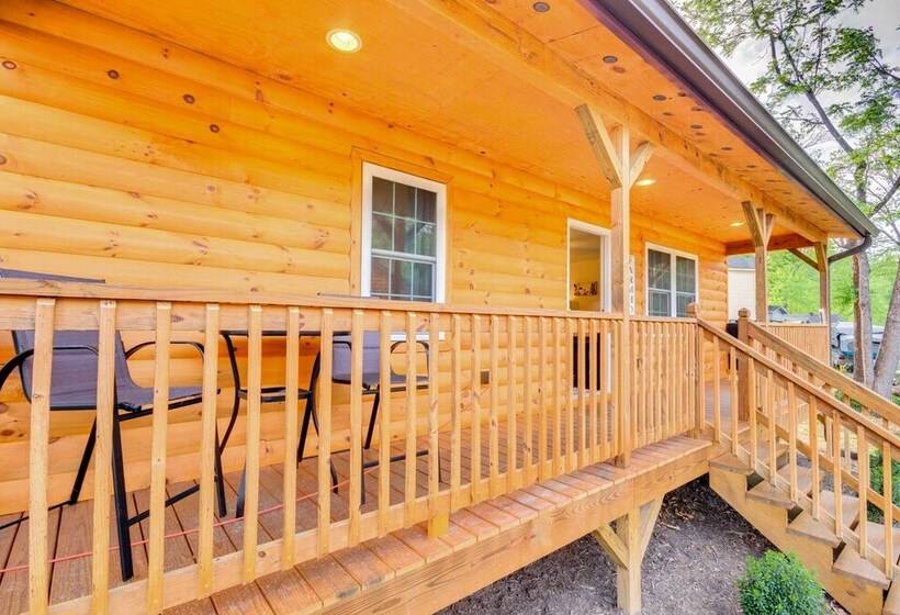 Waterfront Cabin W/ Hot Tub On Tuckasegee River!
