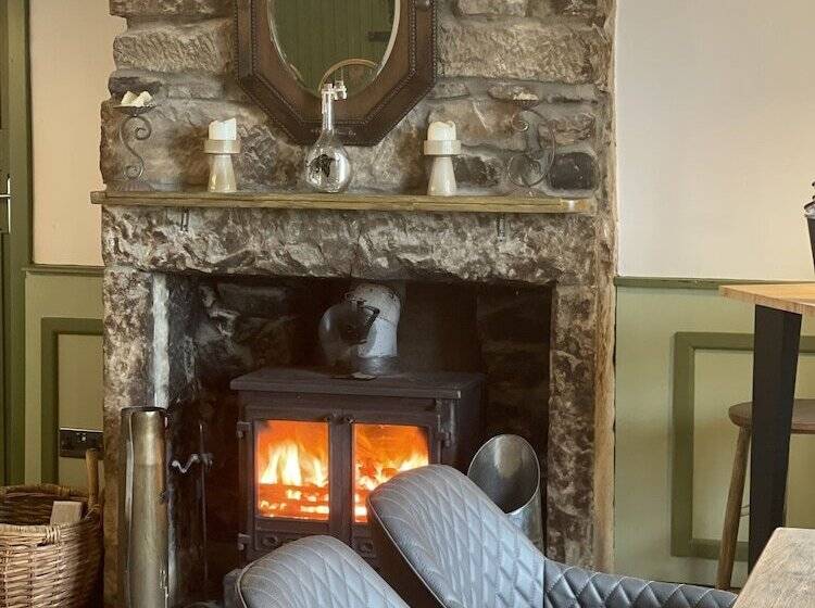 민박 Black Bull Bellingham