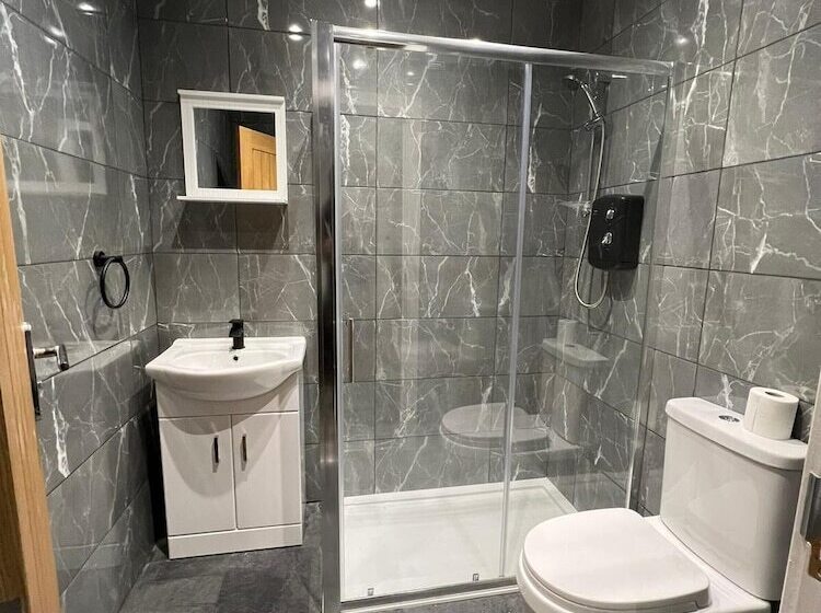 민박 Black Bull Bellingham