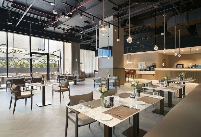 Cheval Maison   The Palm