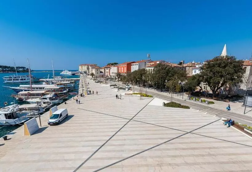 ホテル Dua Residence