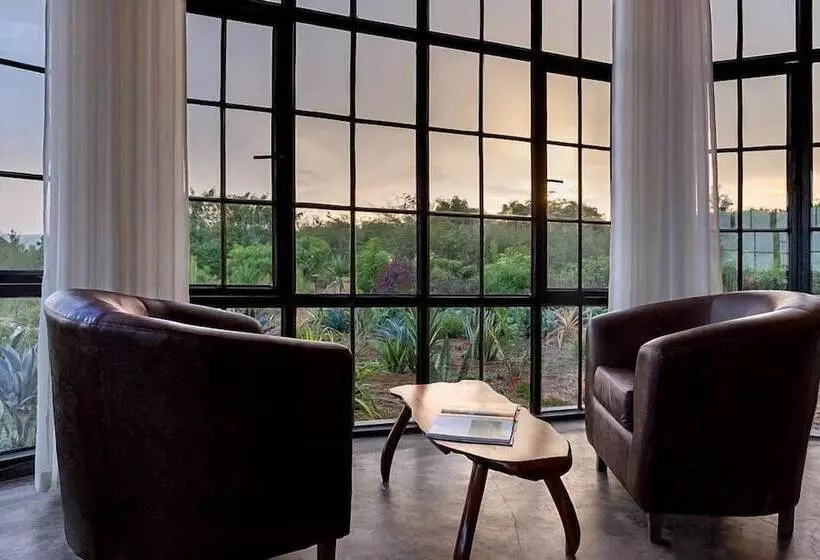 هتل Elephant Plains Lodge