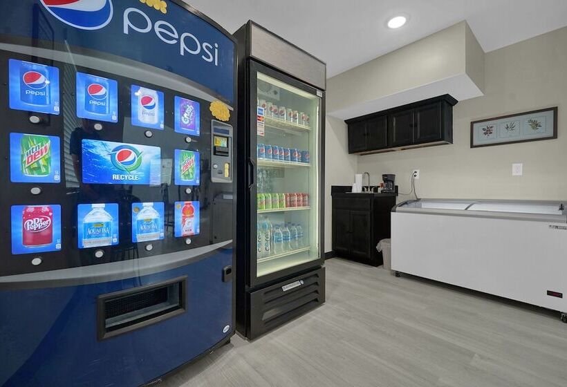 Отель Holmes Suites Inn Columbus Pataskala I 70 East