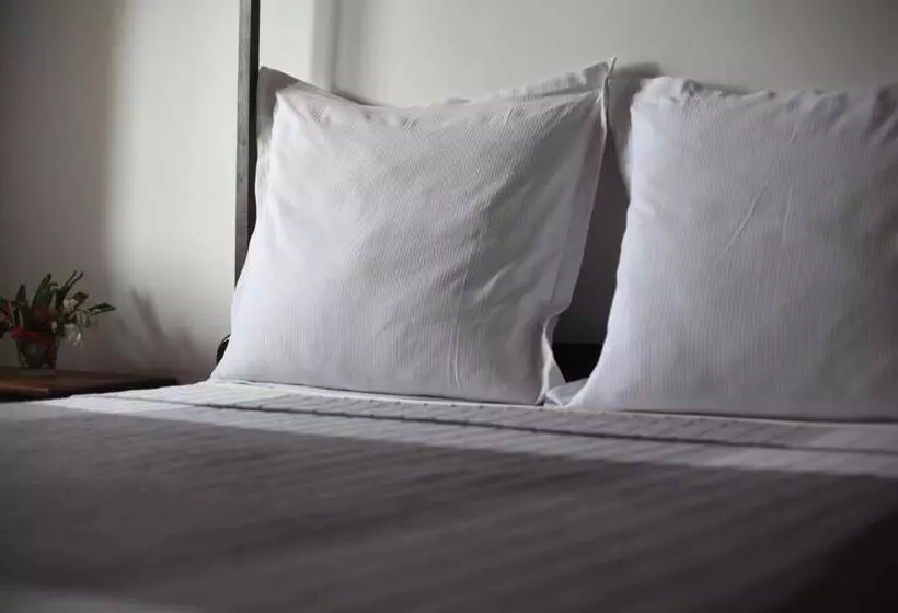 هتل Jardin De La Paix