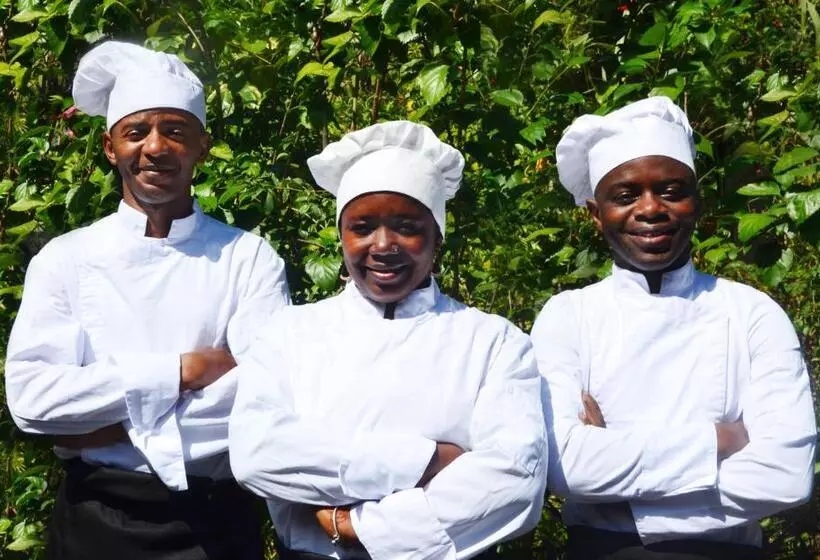 هتل Jardin De La Paix