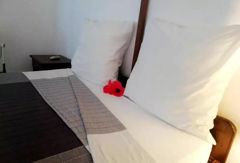 هتل Jardin De La Paix