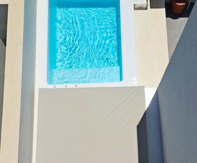 Отель Neo Suites