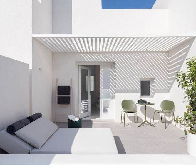 Отель Neo Suites