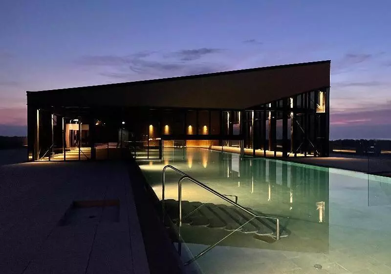 ホテル Petram Resort & Residences