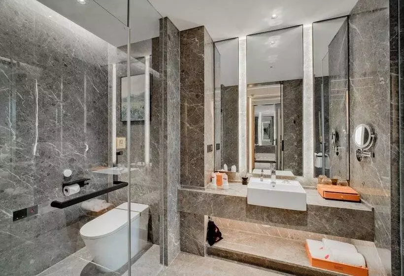 Hotelli Swisstouches Resort