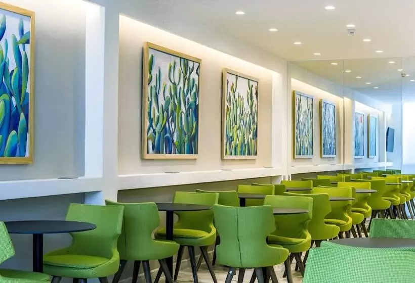 ホテル Urban Frame Acropolis