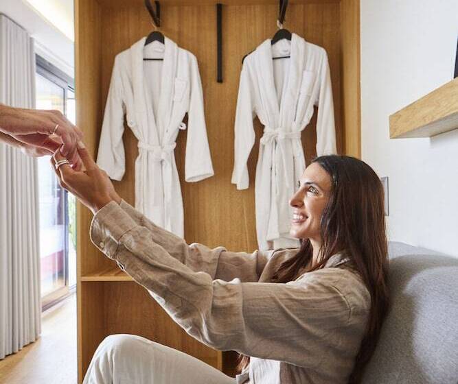 בית מלון כפרי Urban Frame Acropolis