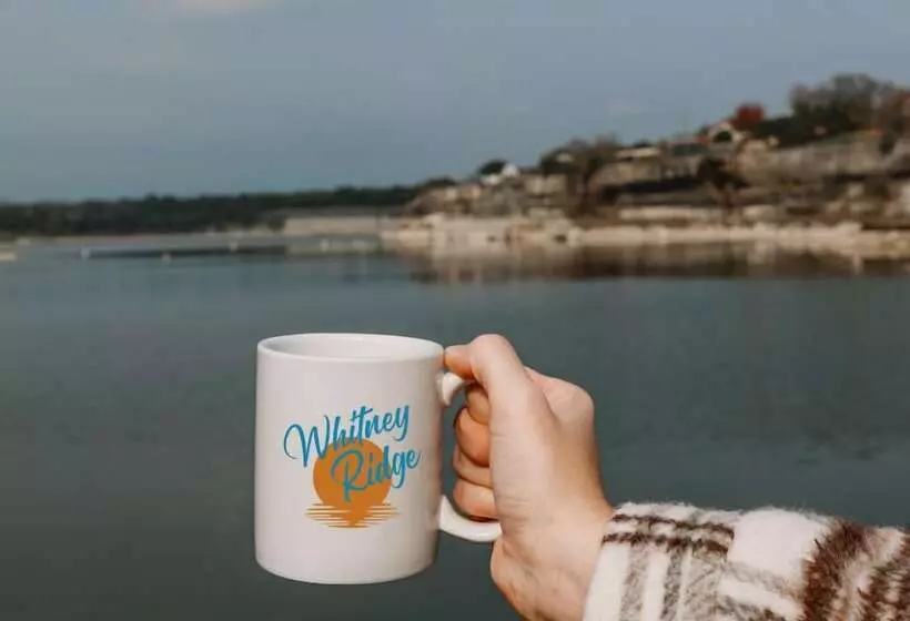 Hotelli Whitney Ridge Resort